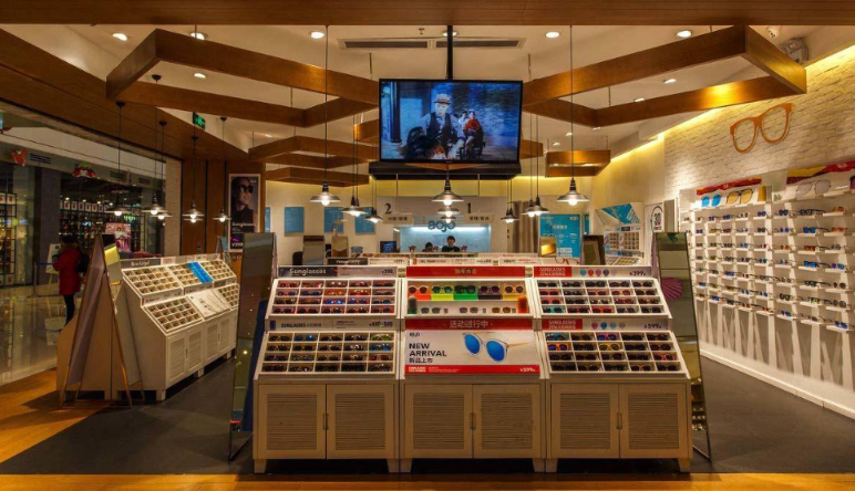 眼鏡店(diàn)收銀(yín)系統,眼鏡店(diàn)收銀(yín)系統該如(rú)何選擇